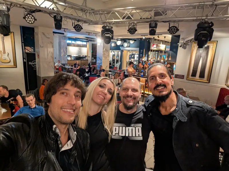 The Lizberries at the Hard Rock Cafe in Milan